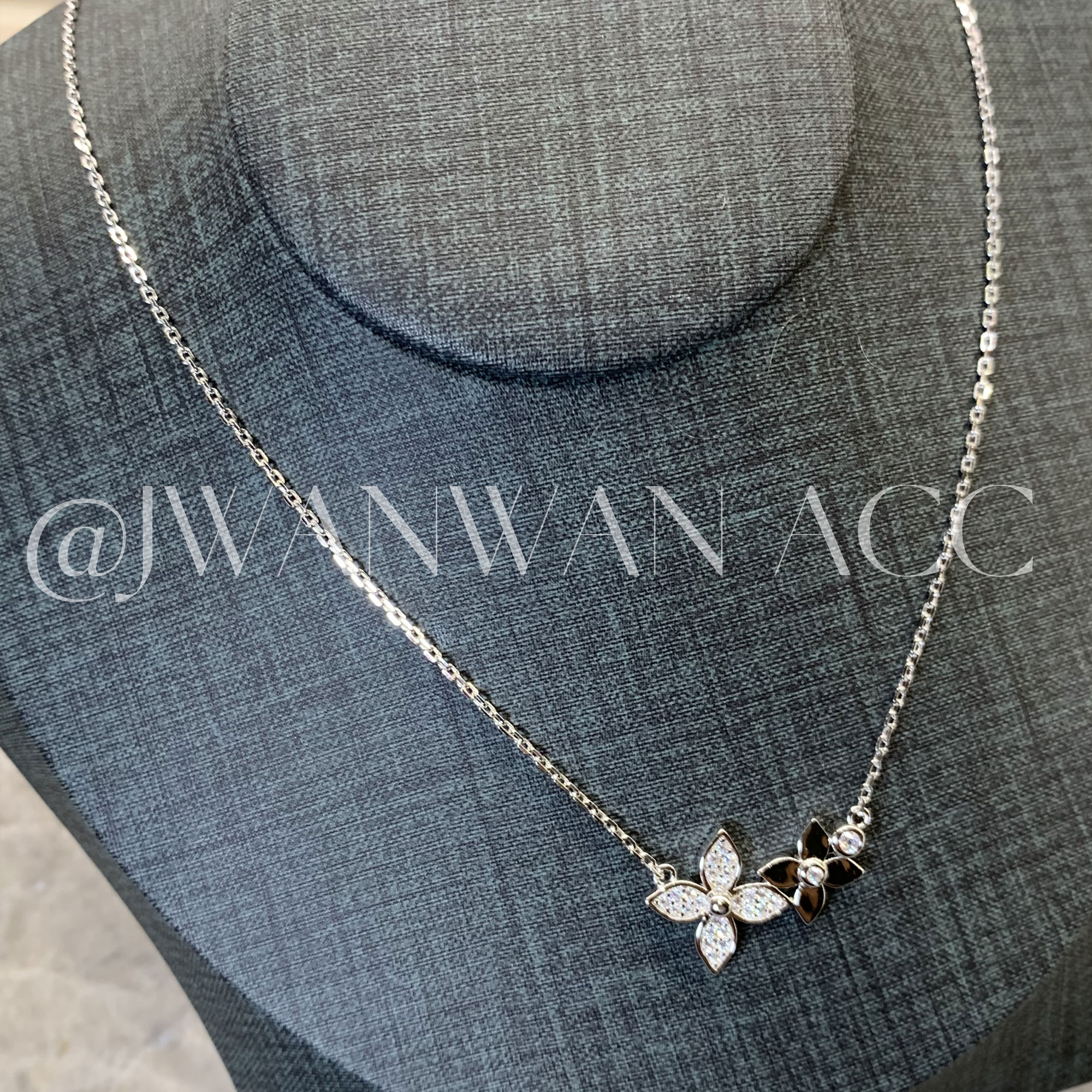 坠链均925银锆石 设计师经典菱形花简约银项链11XL2349SY