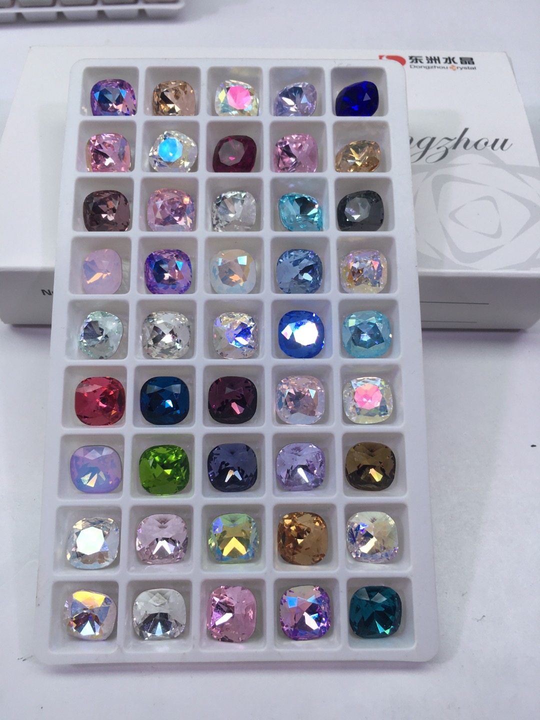 东洲水晶 （单款混色链接）美甲饰品DIY 肥方冰糖鸽子蛋圆尖歪心
