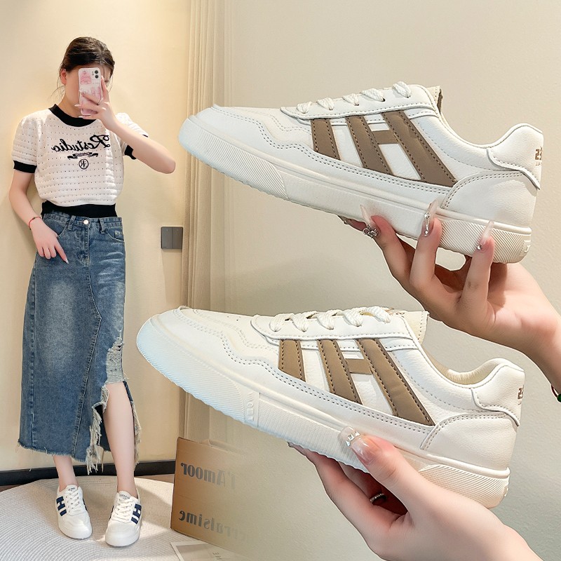 平底小白鞋女2024年春新款休闲板鞋百搭舒适低帮软底松糕鞋P6112