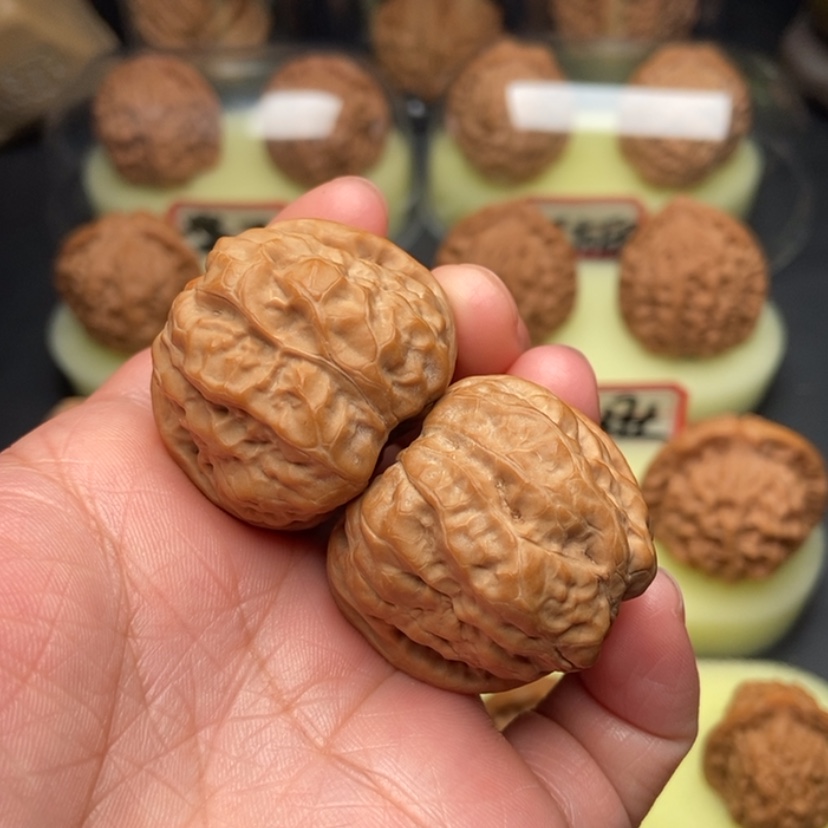【闪购商品】文玩核桃把件与**同