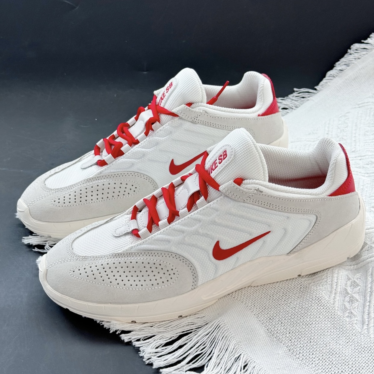 (断码清货)Nike/耐克 SB Vertebrae男鞋低帮生活休闲鞋FD4691-100