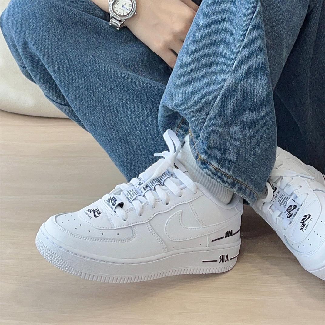 （断码清货）Nike/耐克 Air Force 1 LV8 3 防滑低帮板鞋CJ4092-100