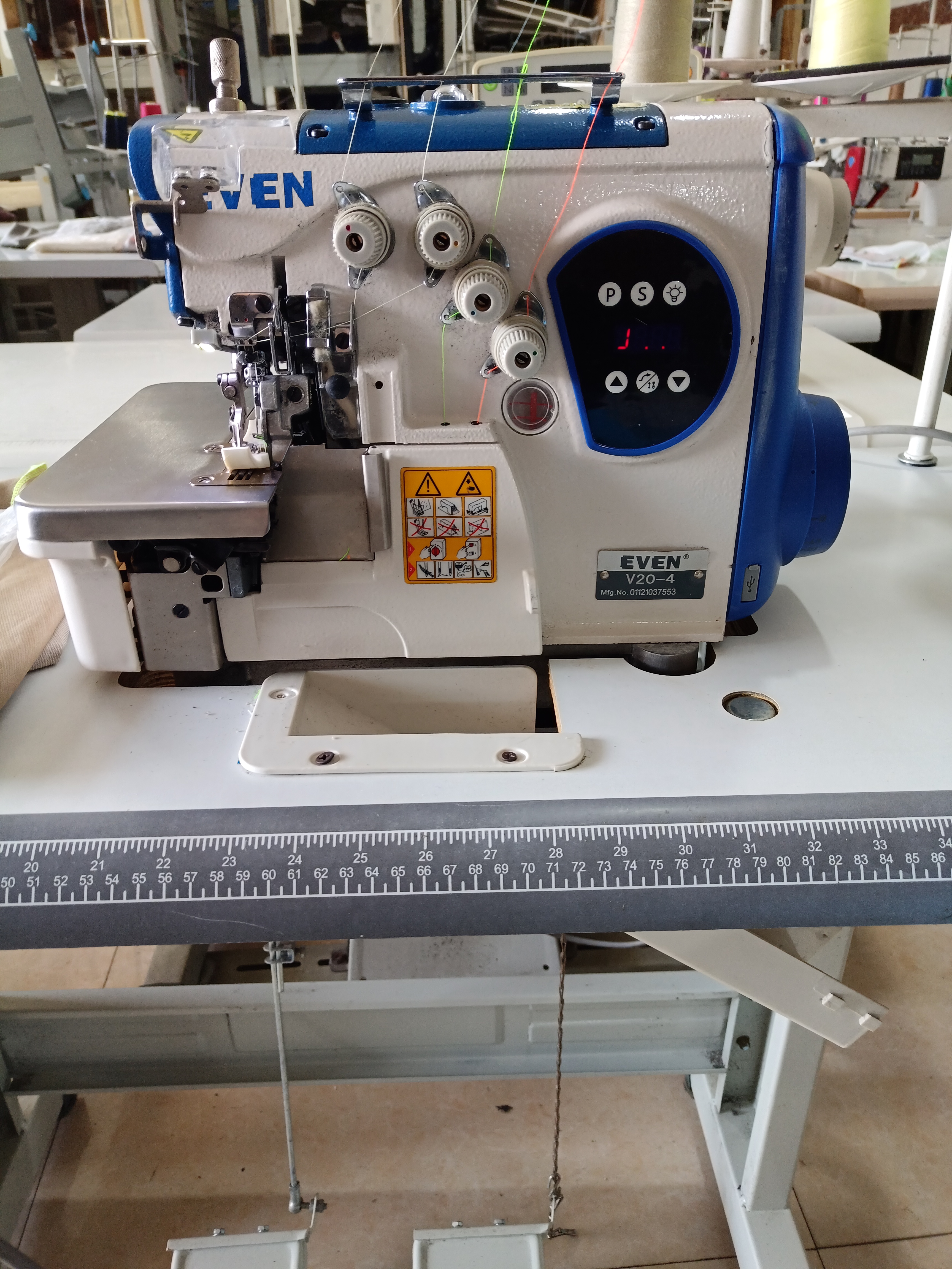 电脑一体汇宝衣抆直驱四线拷边机，三线四线通用，家用电