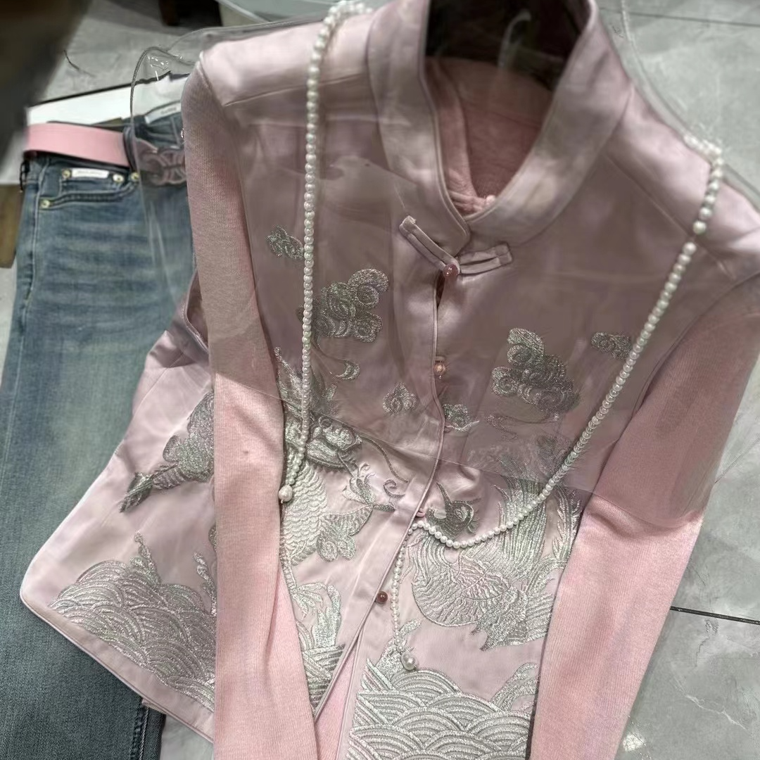 邂逅潮流时装设计师时尚女士