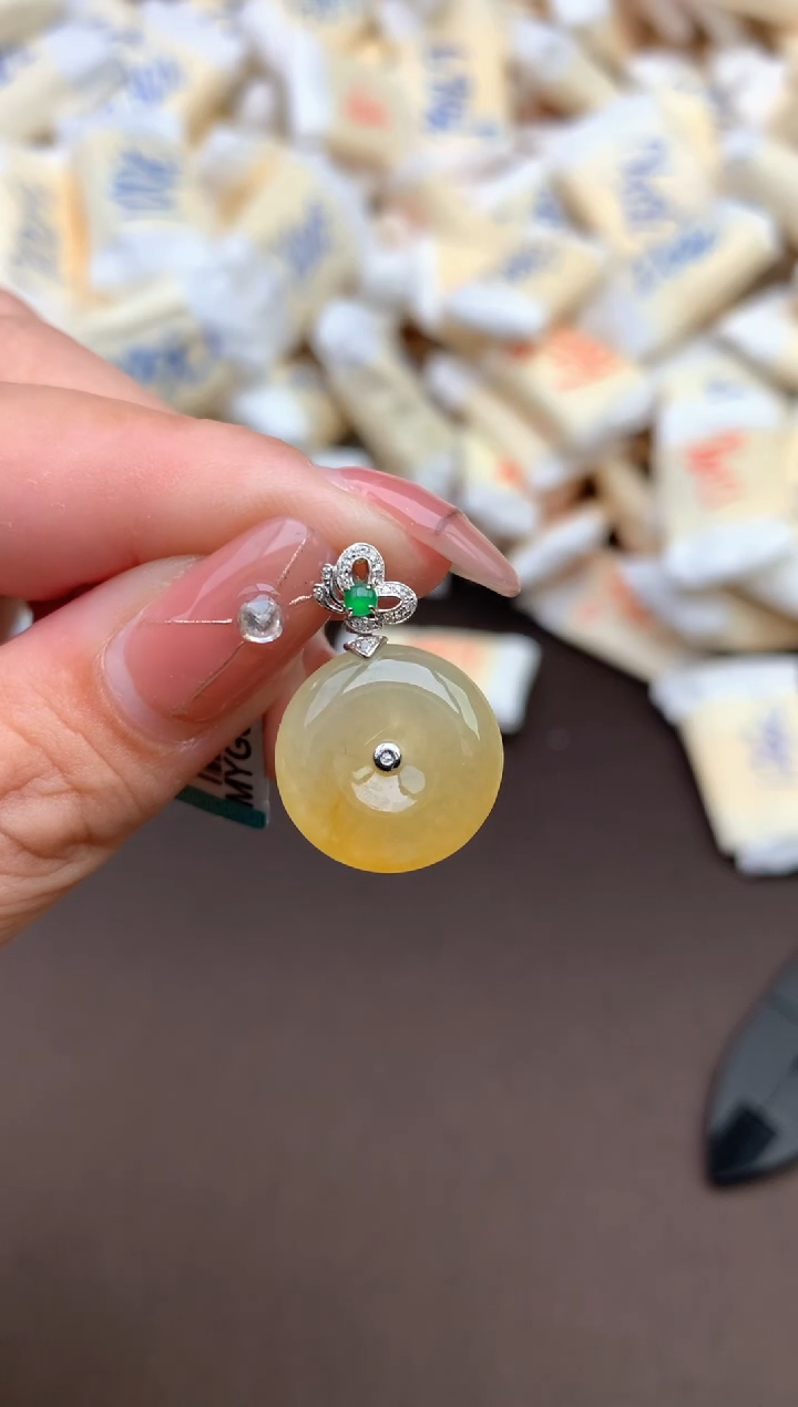 【闪购商品】翡翠挂件18K金镶嵌一