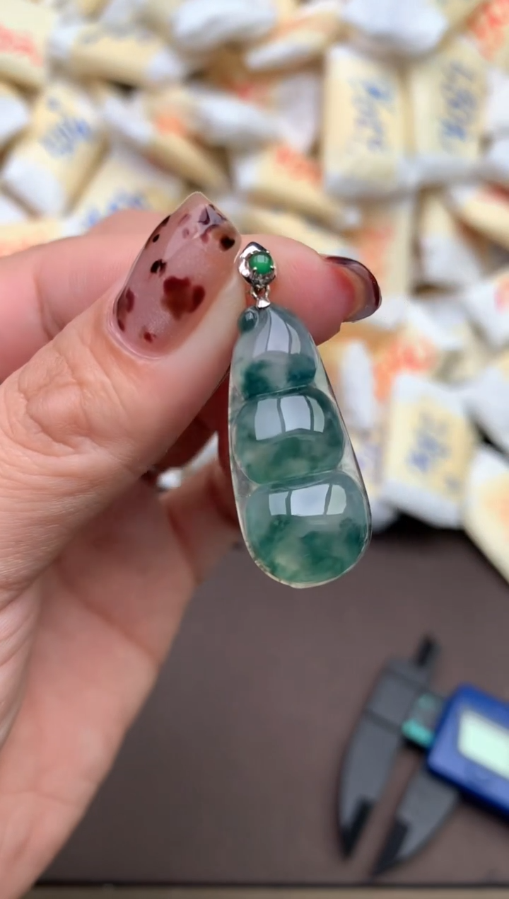 【闪购商品】翡翠挂件18K金镶嵌—