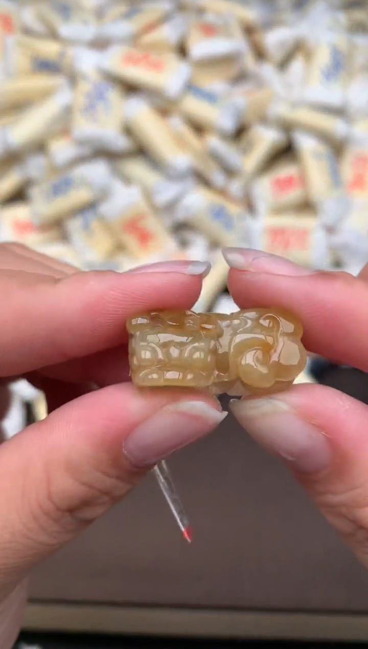 【闪购商品】翡翠挂件未镶嵌貔貅