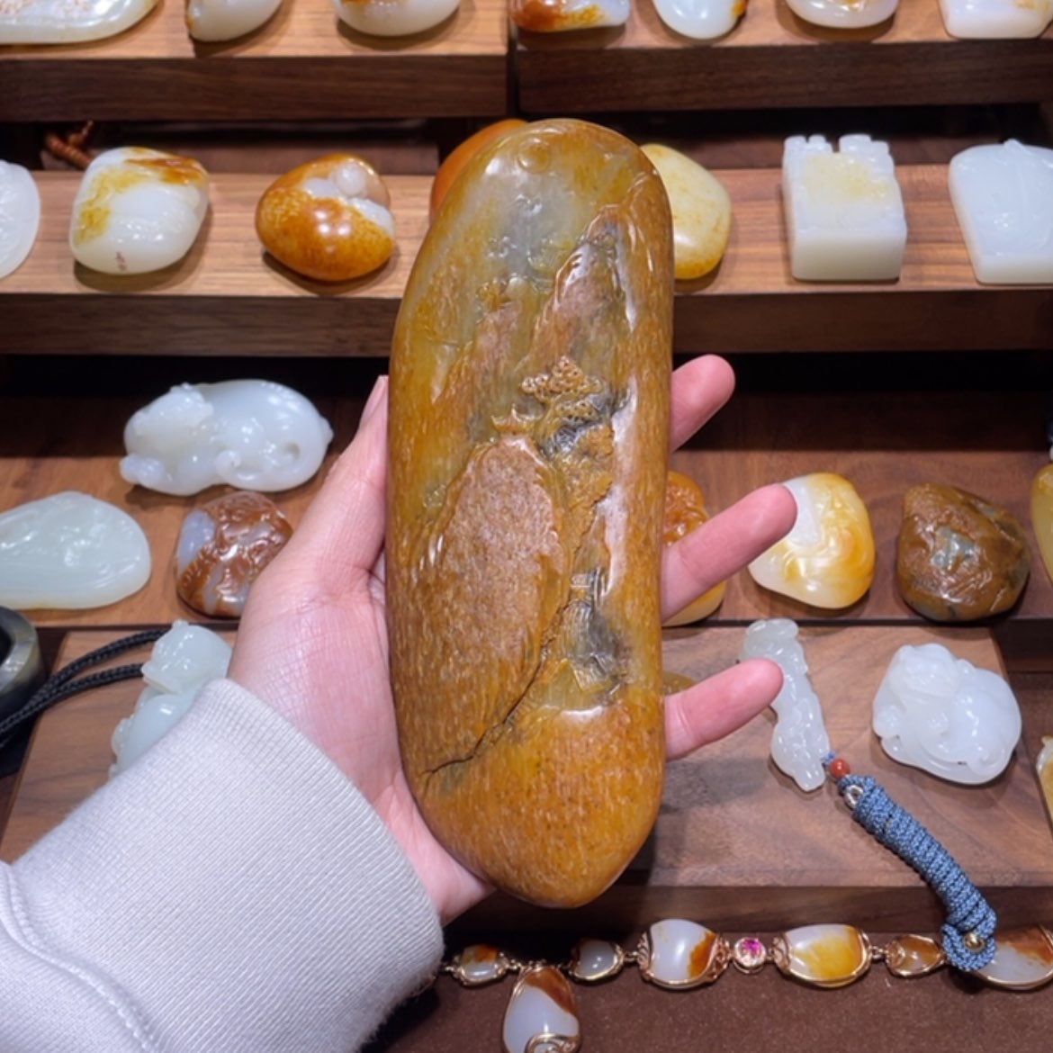 【闪购商品】和田玉颈饰未镶嵌烟**生山水摆件