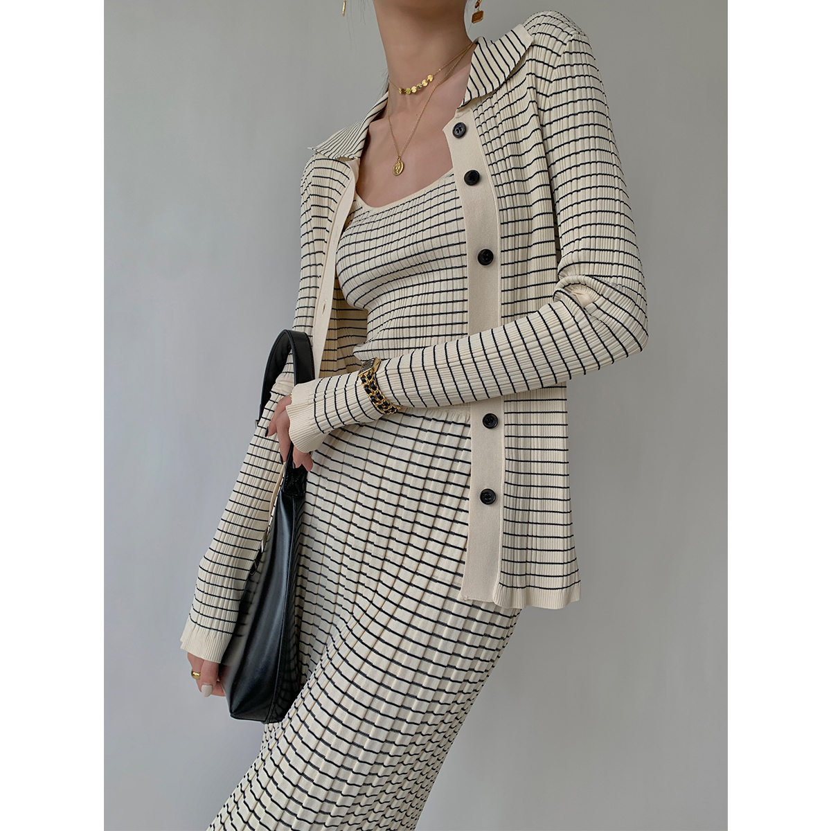 P0717Q1550设计感针织条纹修身背心包臀裙开衫08.06抖