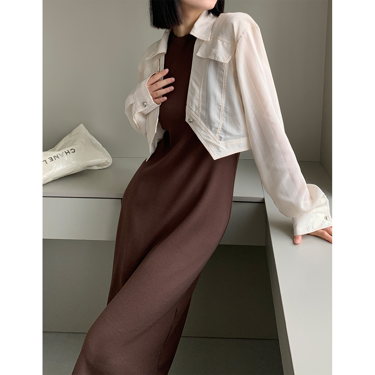  【清】P0630C2736 V领短款防晒微透长袖衬衫女别致上衣外套08.06抖