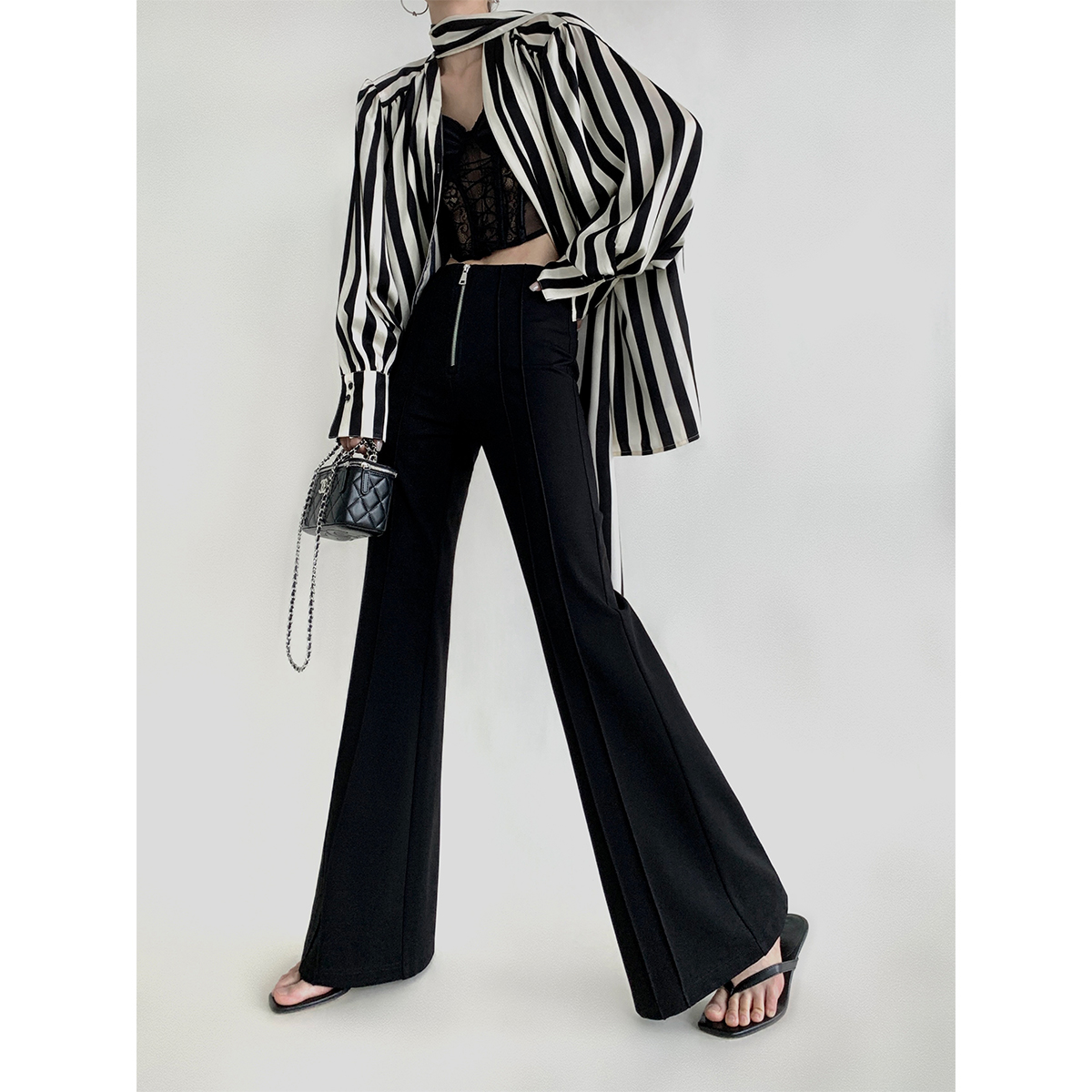 09.05  P0905K3325双立体线拉链微喇裤女修身款弹力长裤