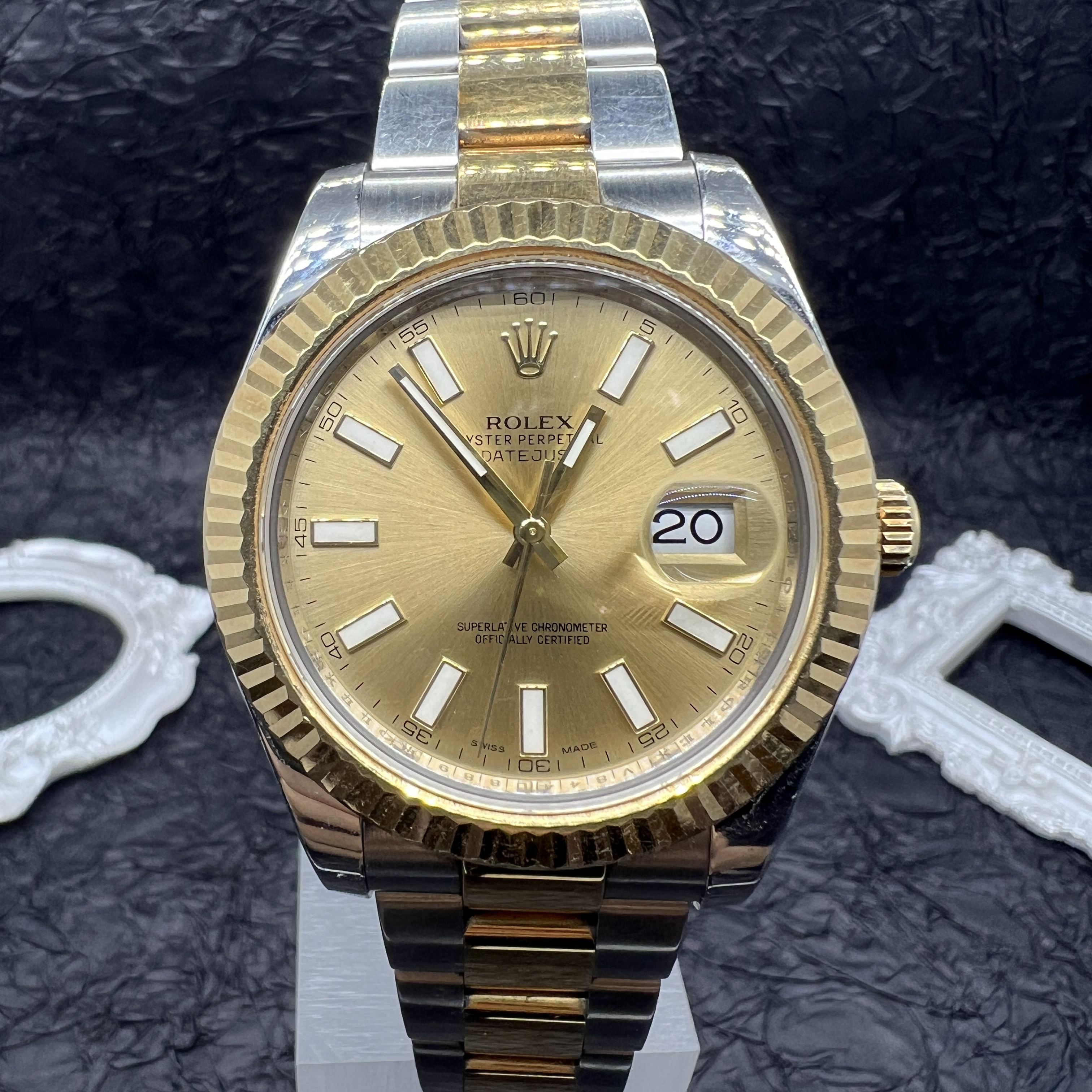 95新 Rolex/劳力士 日志116333/41mm/金盘/条刻/单表/公价96700