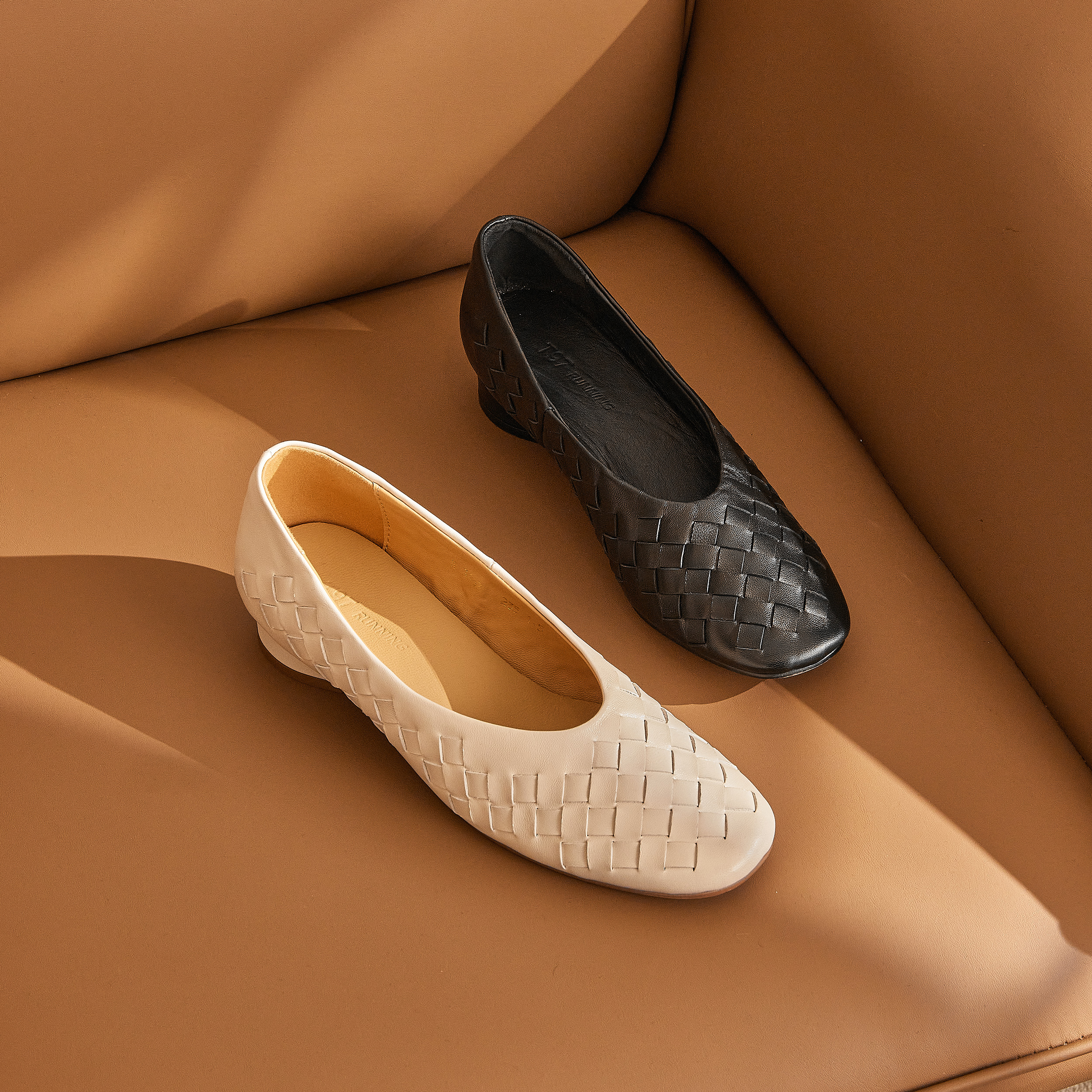 东东新款春季新款欧洲站时尚百搭小众设计编织低跟浅口单鞋女3363