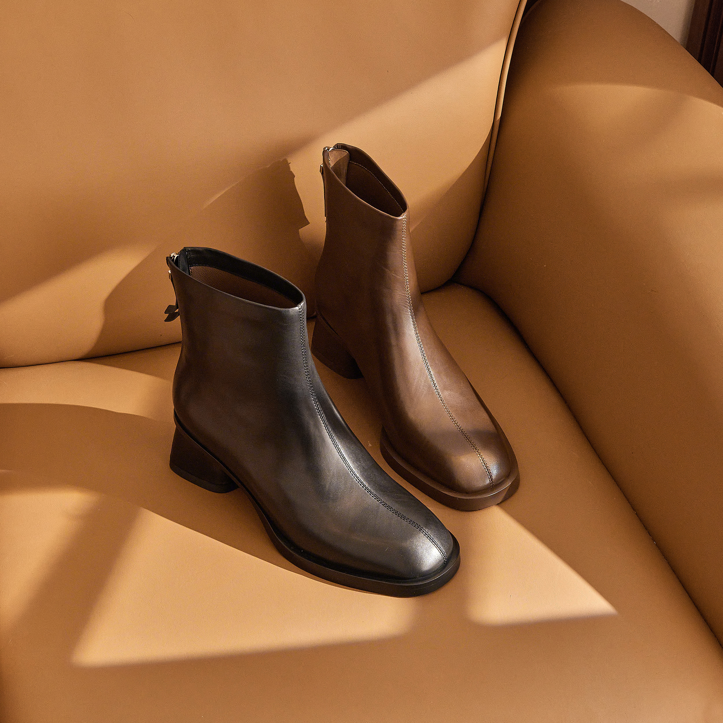 东东秋冬新款英伦风粗跟后拉链时尚百搭低跟短筒真皮女士靴子G50