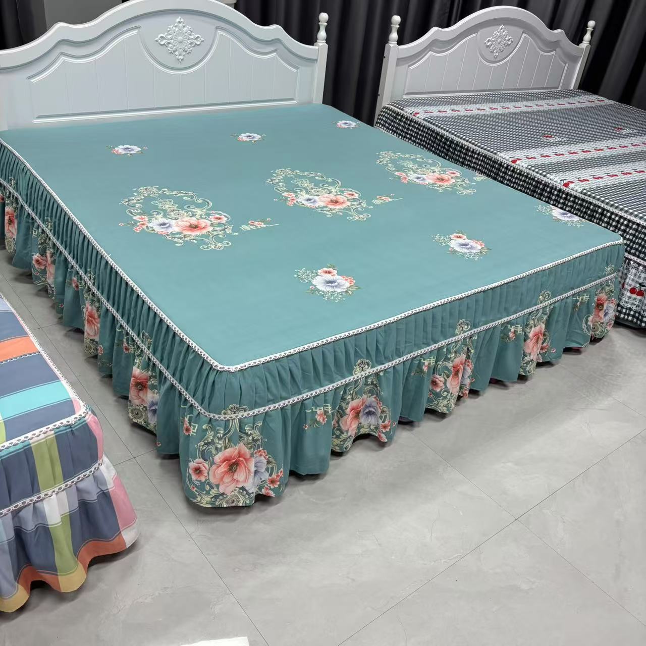 四季款（绿色牡丹花图案）防滑加厚床裙款单品床罩