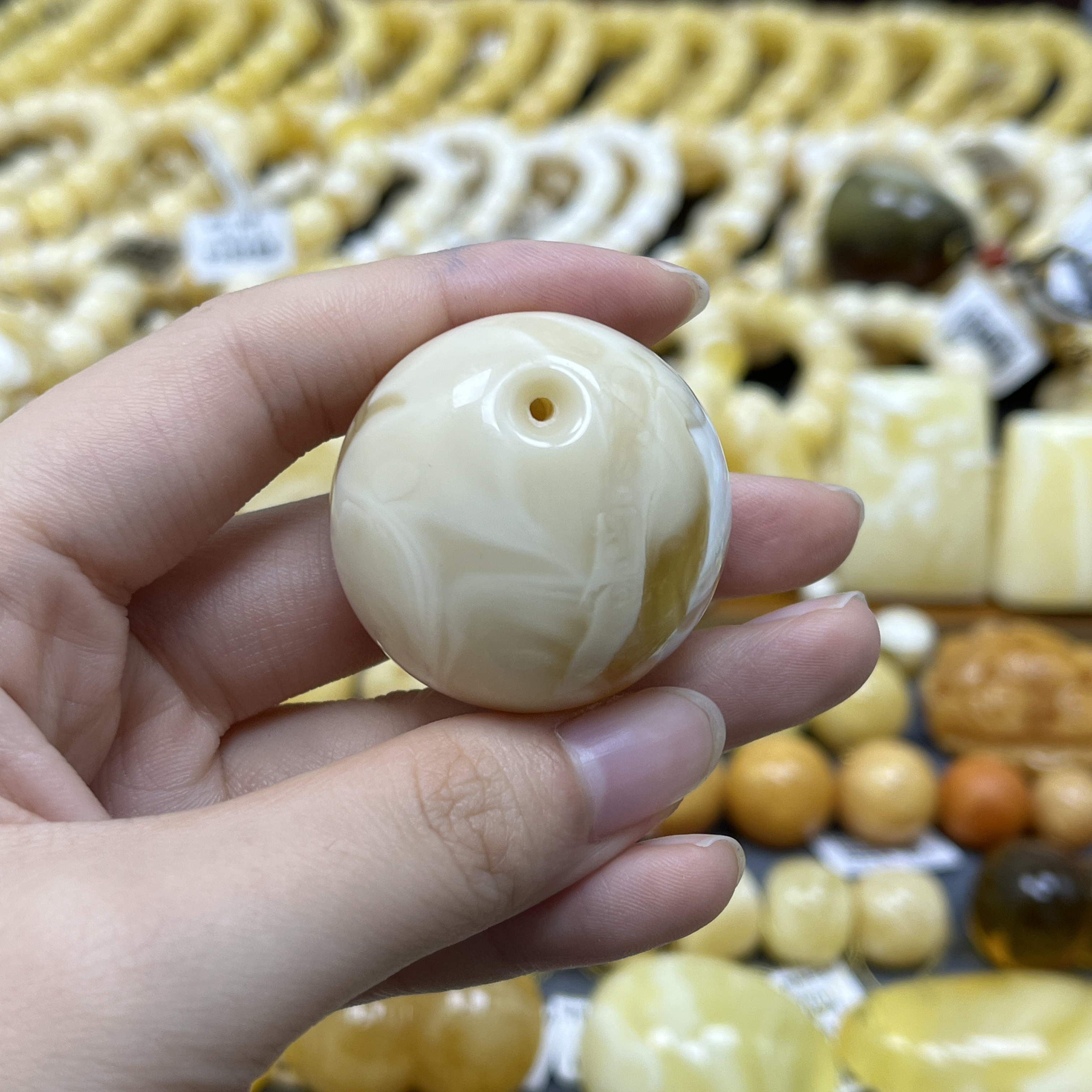 兰蜜珠宝天然原矿琥珀蜜蜡浓蜡瓷白飘花公主扣35✖️35✖️21mm小爆花