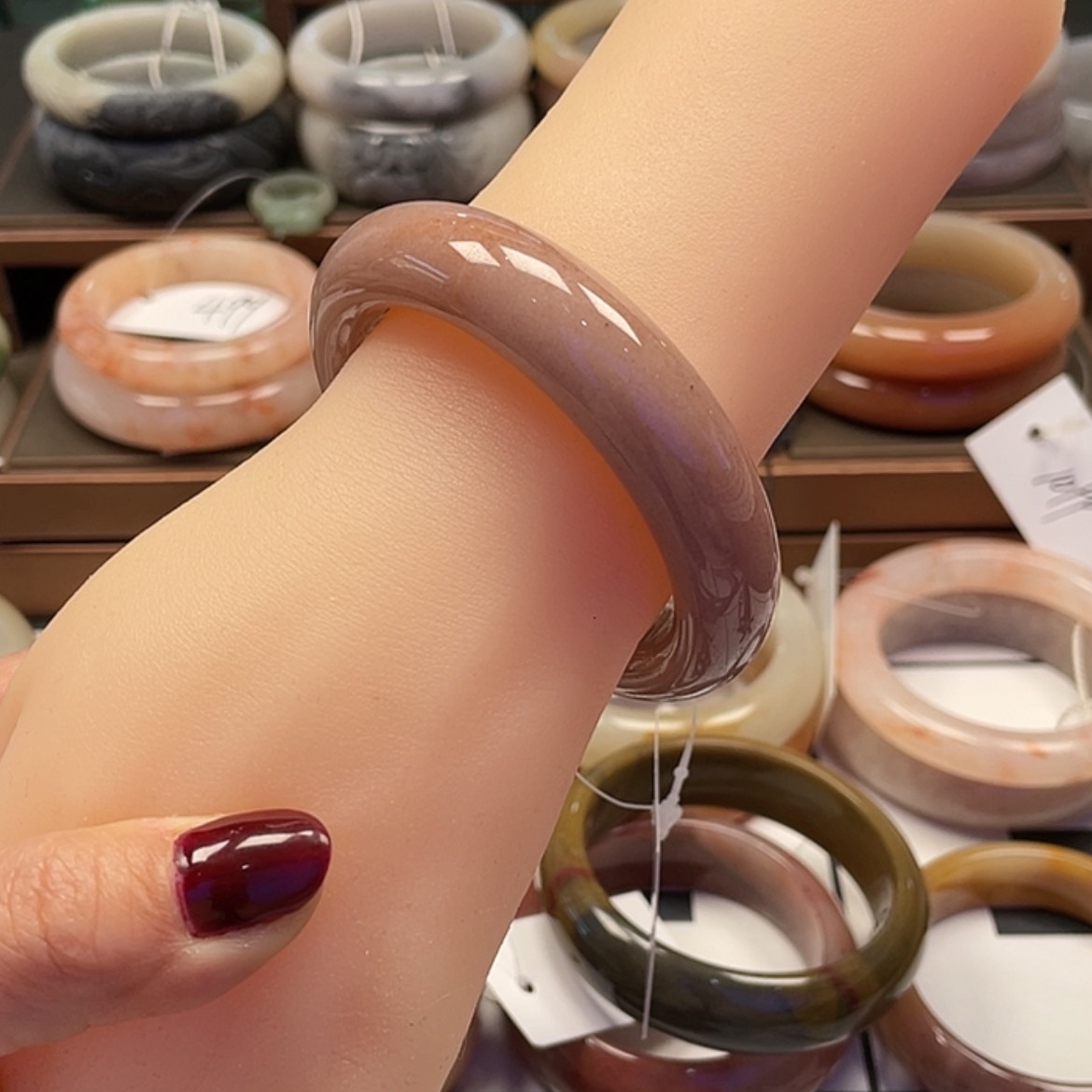 【闪购商品】石英质玉手镯合金