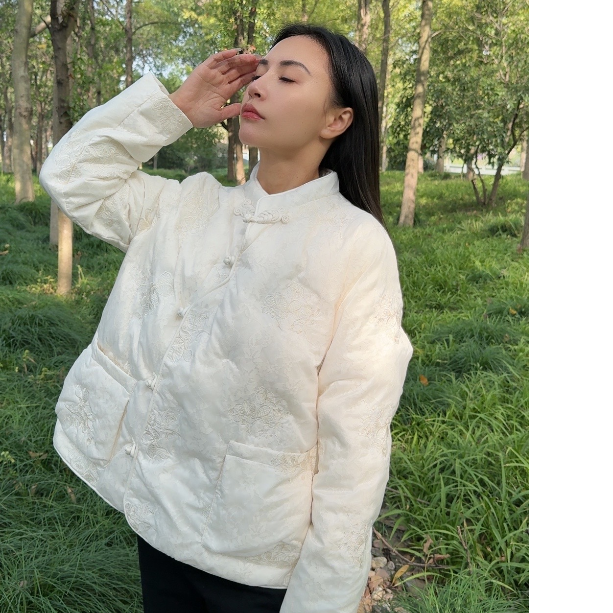 2024年新款国风刺绣90白鸭绒羽绒服{菲菲专属}