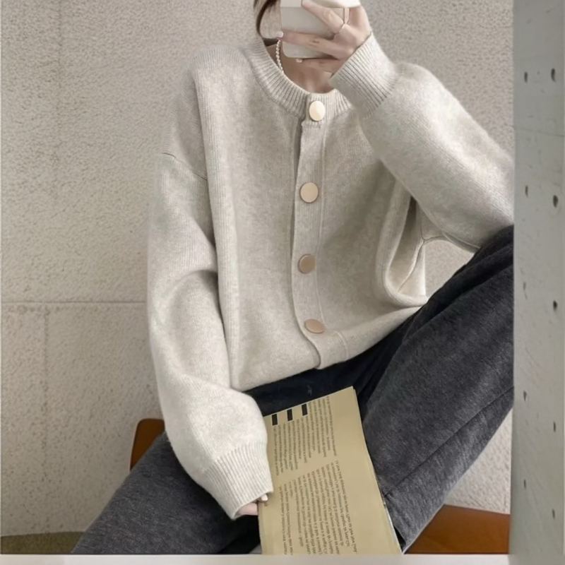 设计感2025单排扣纯色针织毛衣外套开衫慵懒宽松圆领糖果色