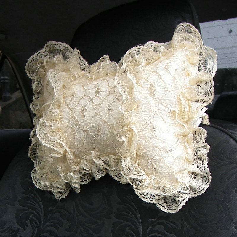 蕾丝花边女神款汽车用颈枕头枕护颈枕颈椎枕车内靠颈枕女生