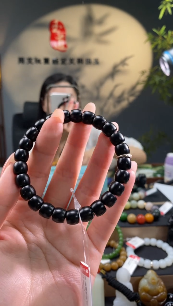 【闪购商品】和田玉-未镶嵌9mm黑青极限弧手串