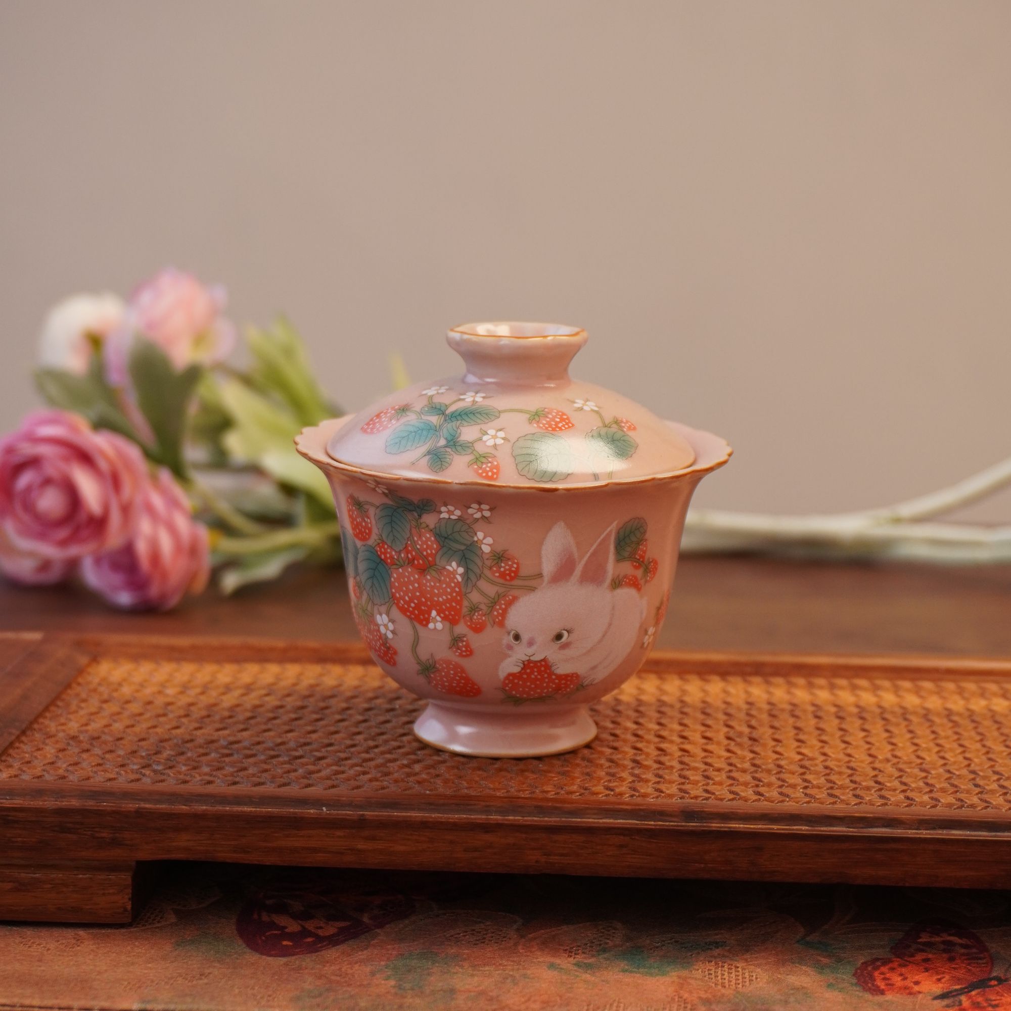 【粉色草莓兔二才盖碗】复古陶瓷可爱精美汝窑女士中式茶盖碗