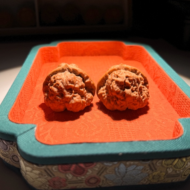 蛤蟆头文玩核桃铁锤三棱核桃尺寸49