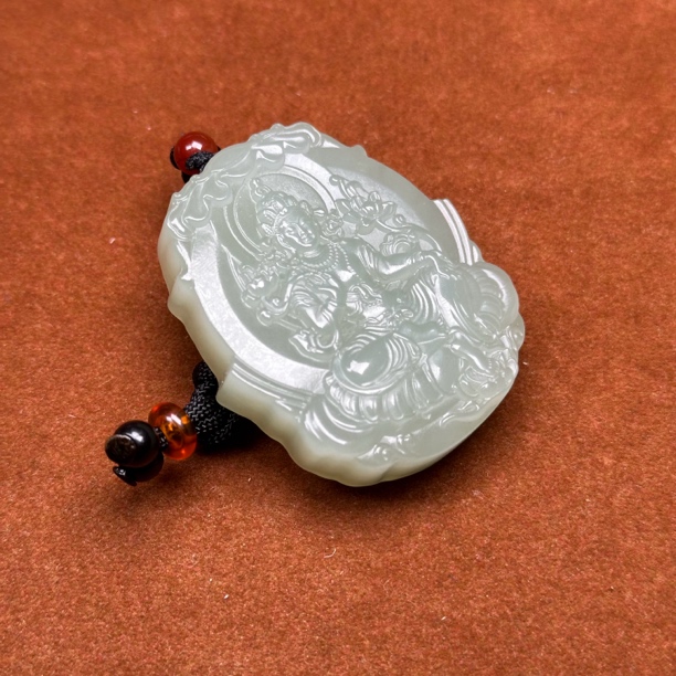 新疆和田玉青玉观音菩萨700