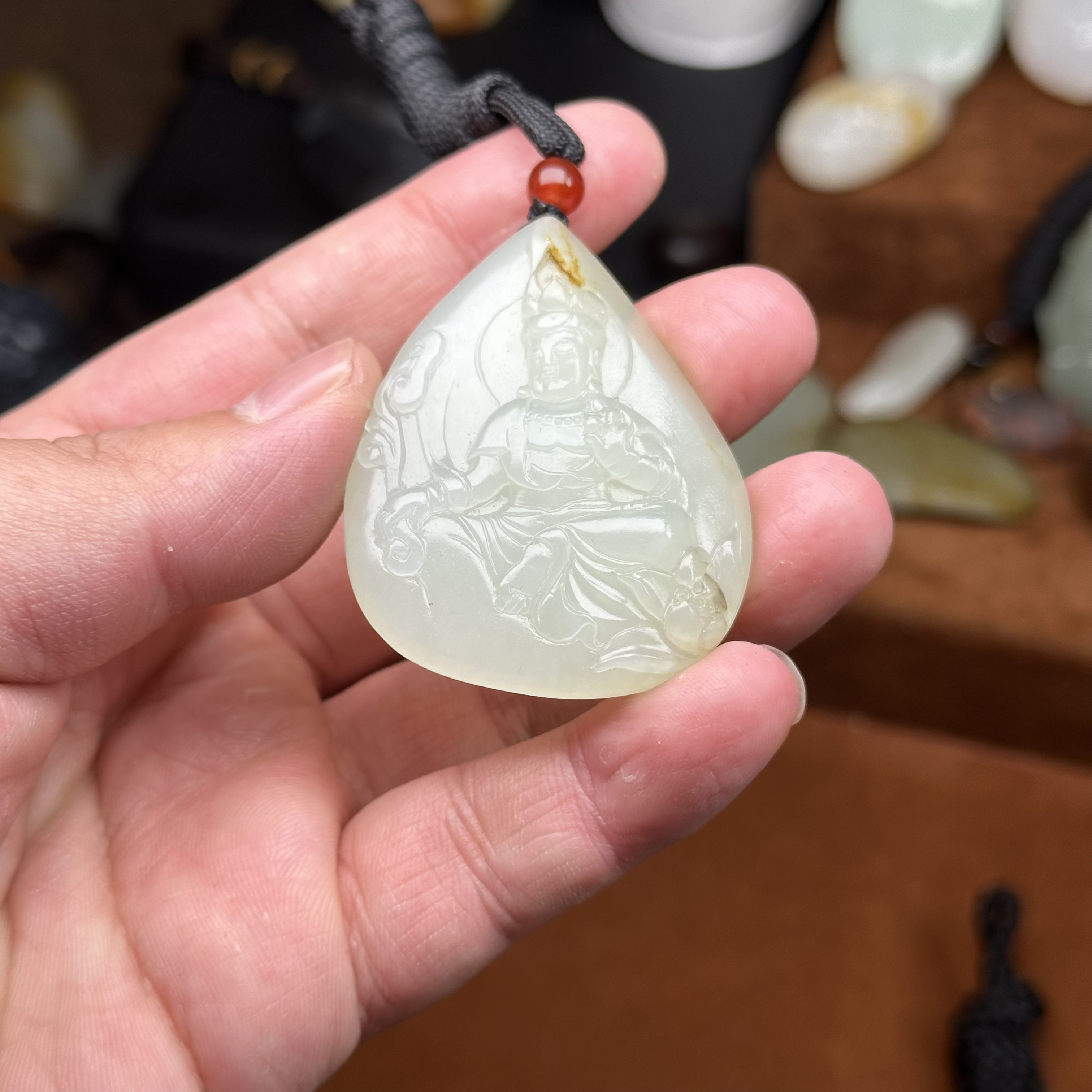 新疆和田玉观音菩萨吊坠4500
