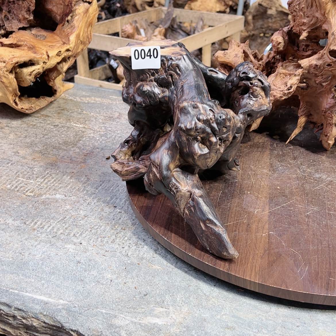 【闪购商品】骨瓷摆件烦****授0040