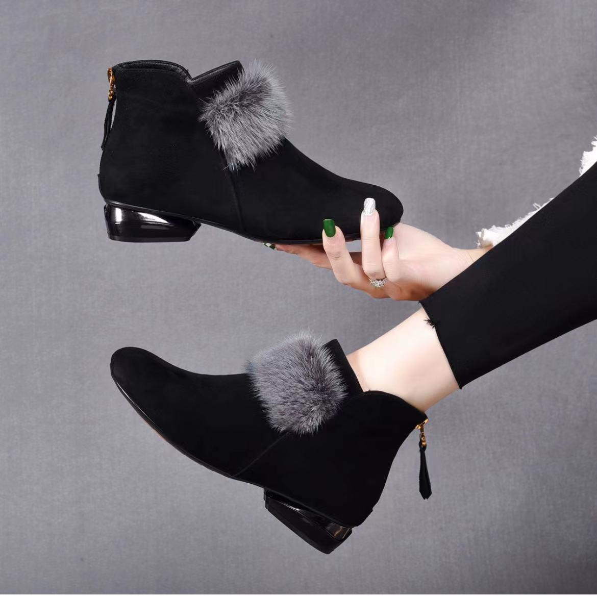 丽路雅靴女2023秋冬新款粗跟加绒真皮鞋圆头毛毛鞋平底马丁靴女冬