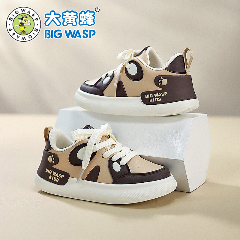 大黄蜂童鞋秋季皮面男童板鞋防滑耐磨儿童机能鞋软底宝宝学步鞋子