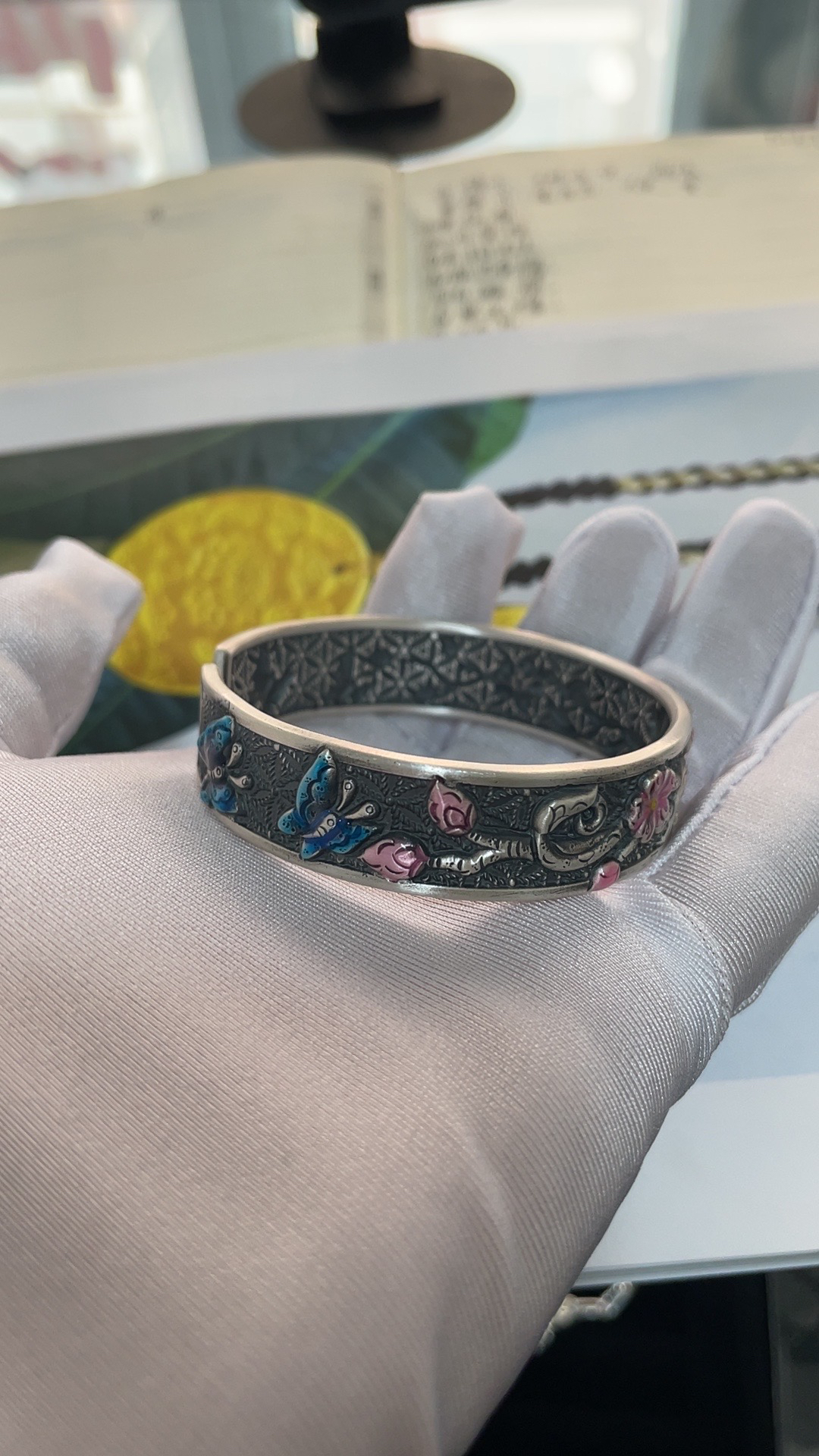 足银珐琅手镯 足银珐琅浮雕手镯