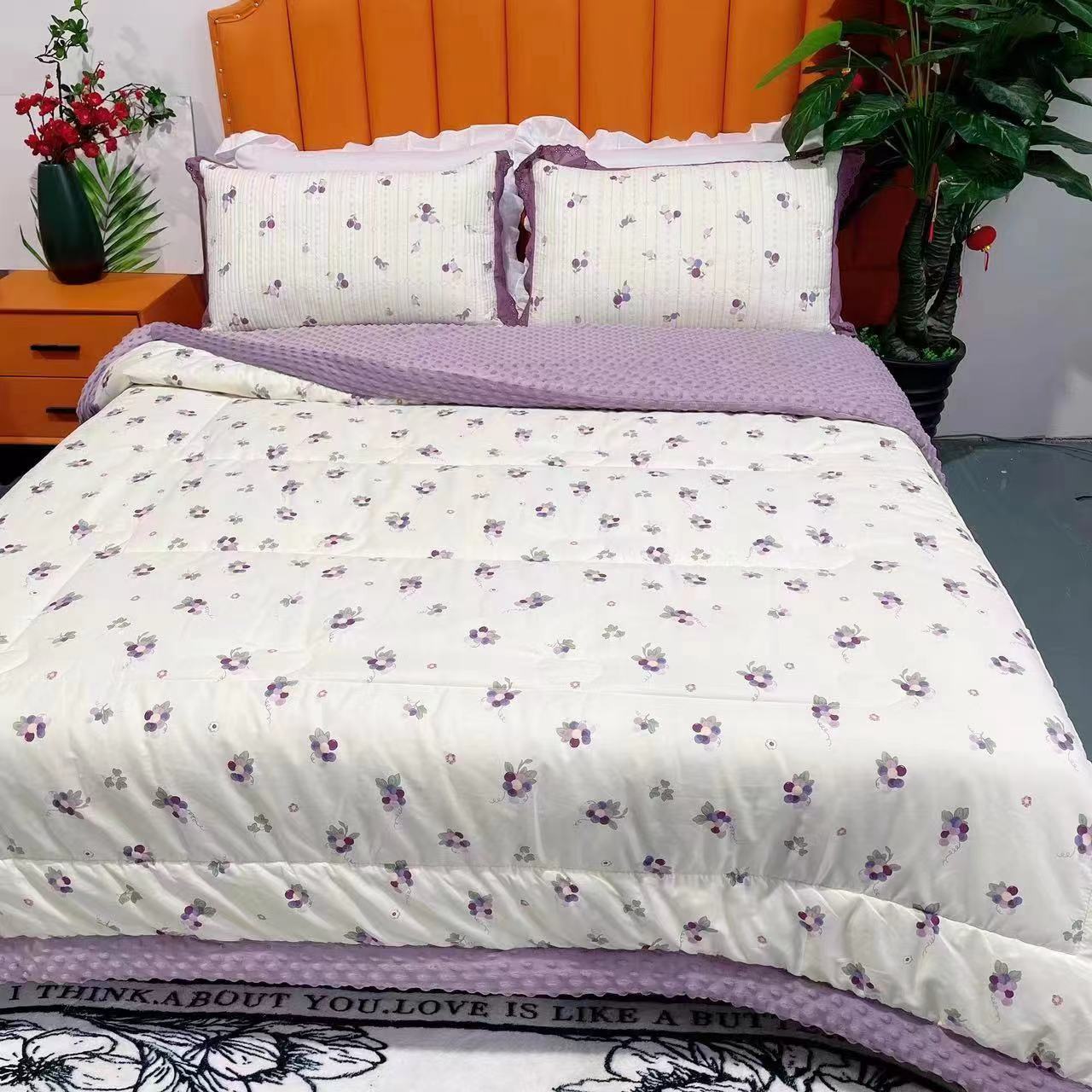 A类纯棉包边豆豆被