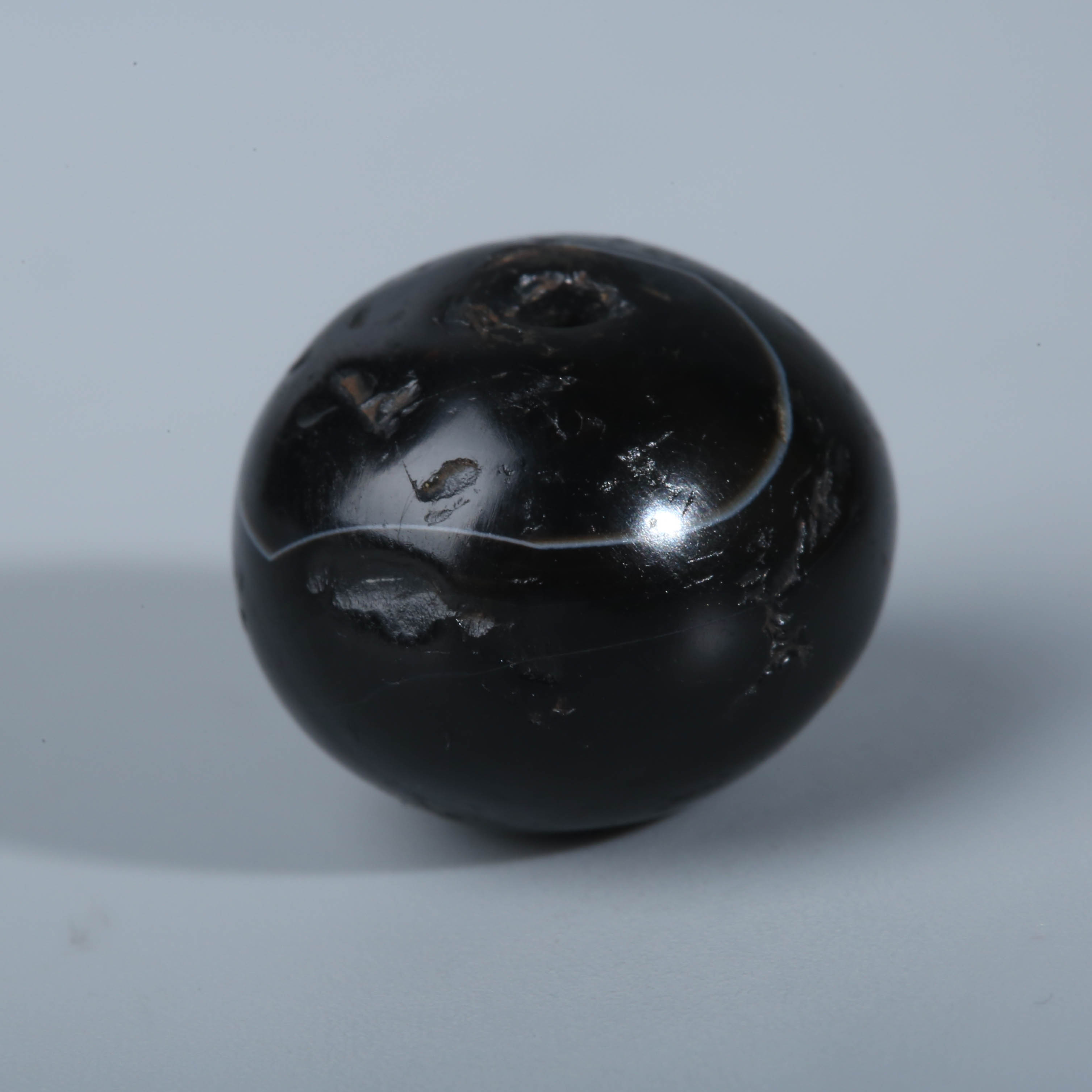 AP20    缠丝玛瑙药师珠     14.3*12.2mm     