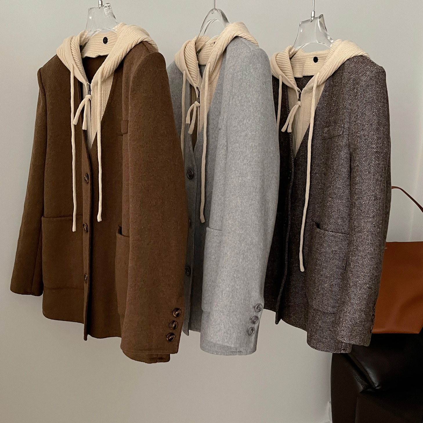 2024年秋冬羊绒大衣中长款高级感拼接连帽冬季时尚