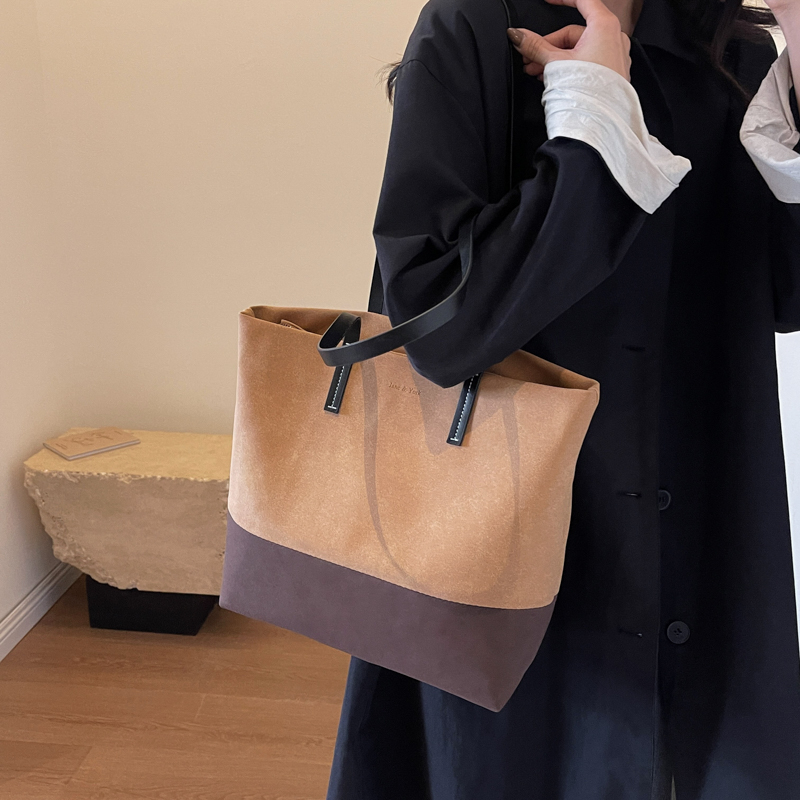 托特包女2023新款大容量通勤包包秋冬磨砂复古百搭质感单肩上课包