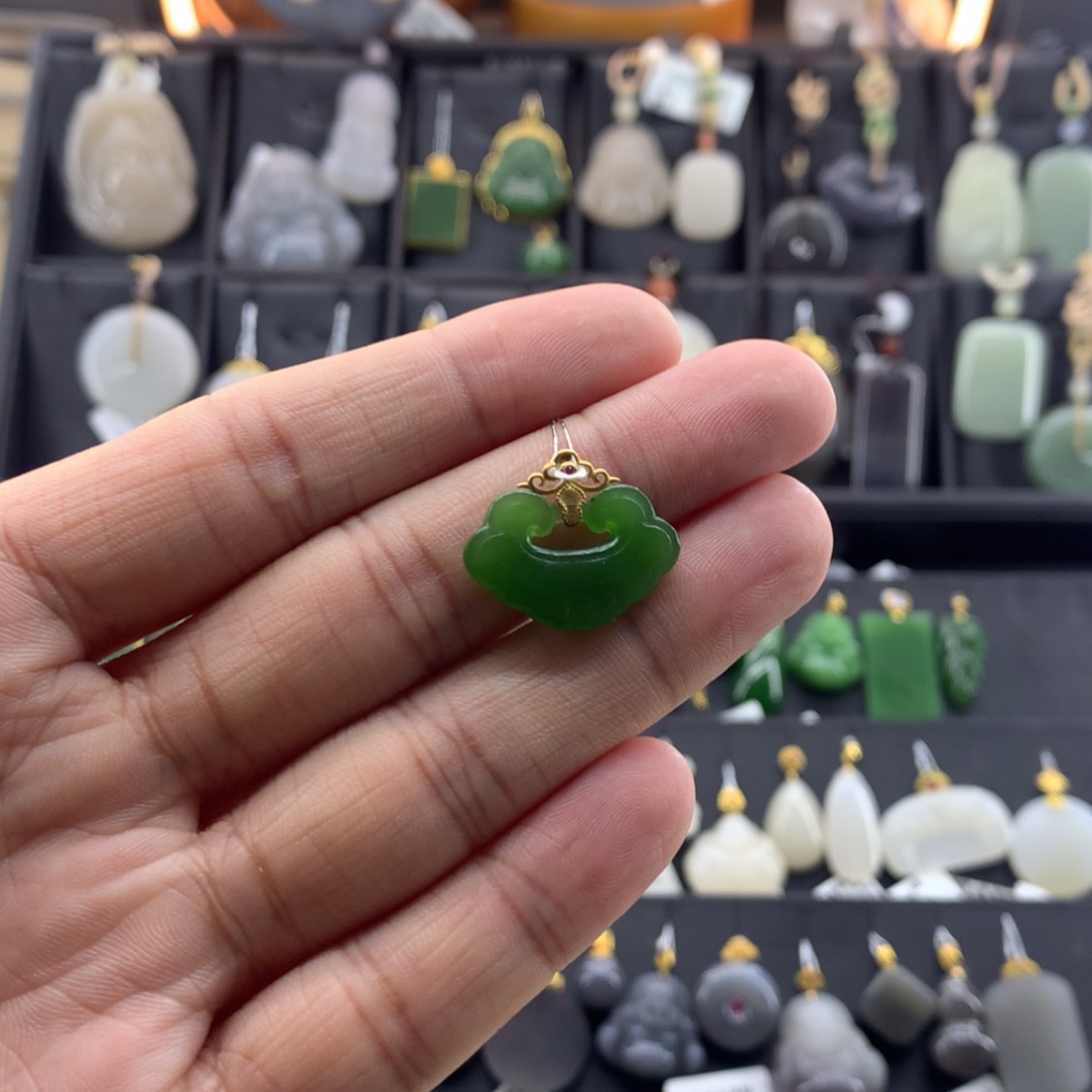 【闪购商品】和田玉吊坠18K金镶嵌行*不含链