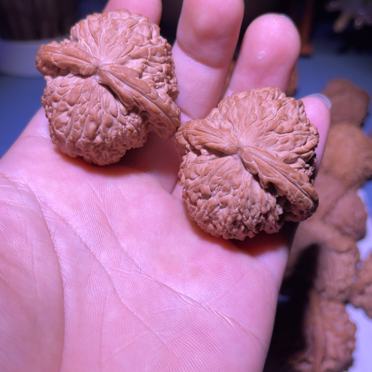 【闪购商品】文玩核桃吊坠行**人