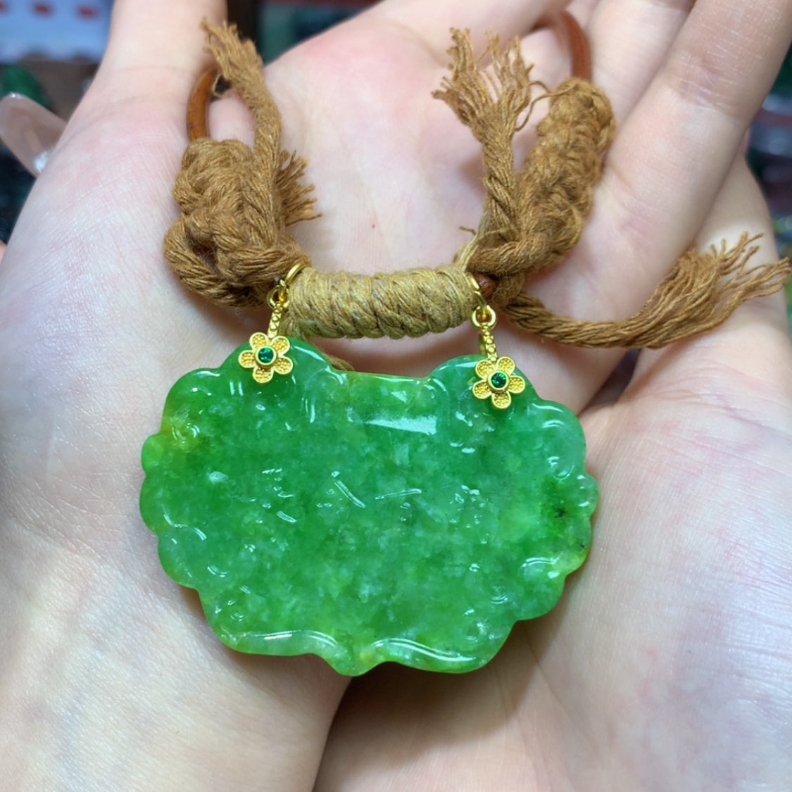 【闪购商品】翡翠颈饰未镶嵌大*