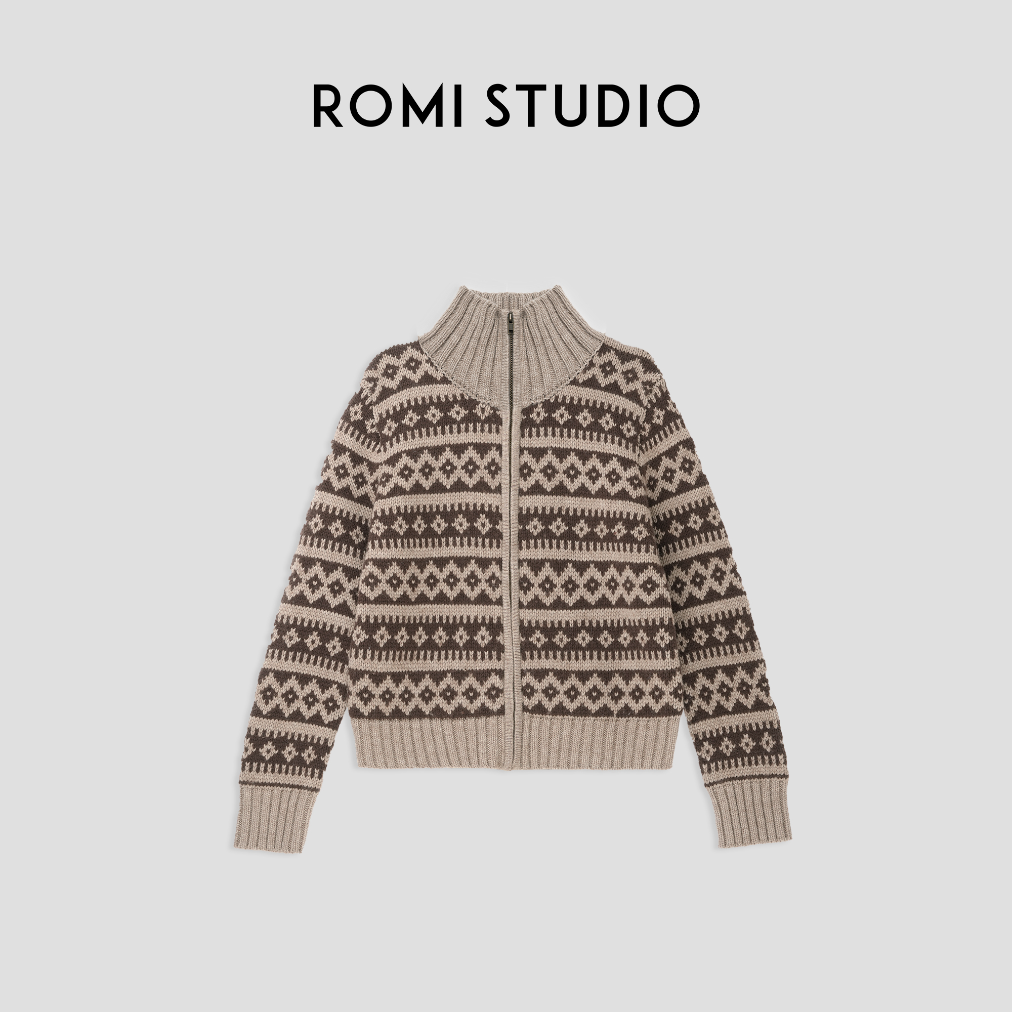 ROMI STUDIO“美式西部”澳洲绵羊毛混纺立领花驼针织开衫23AWM682