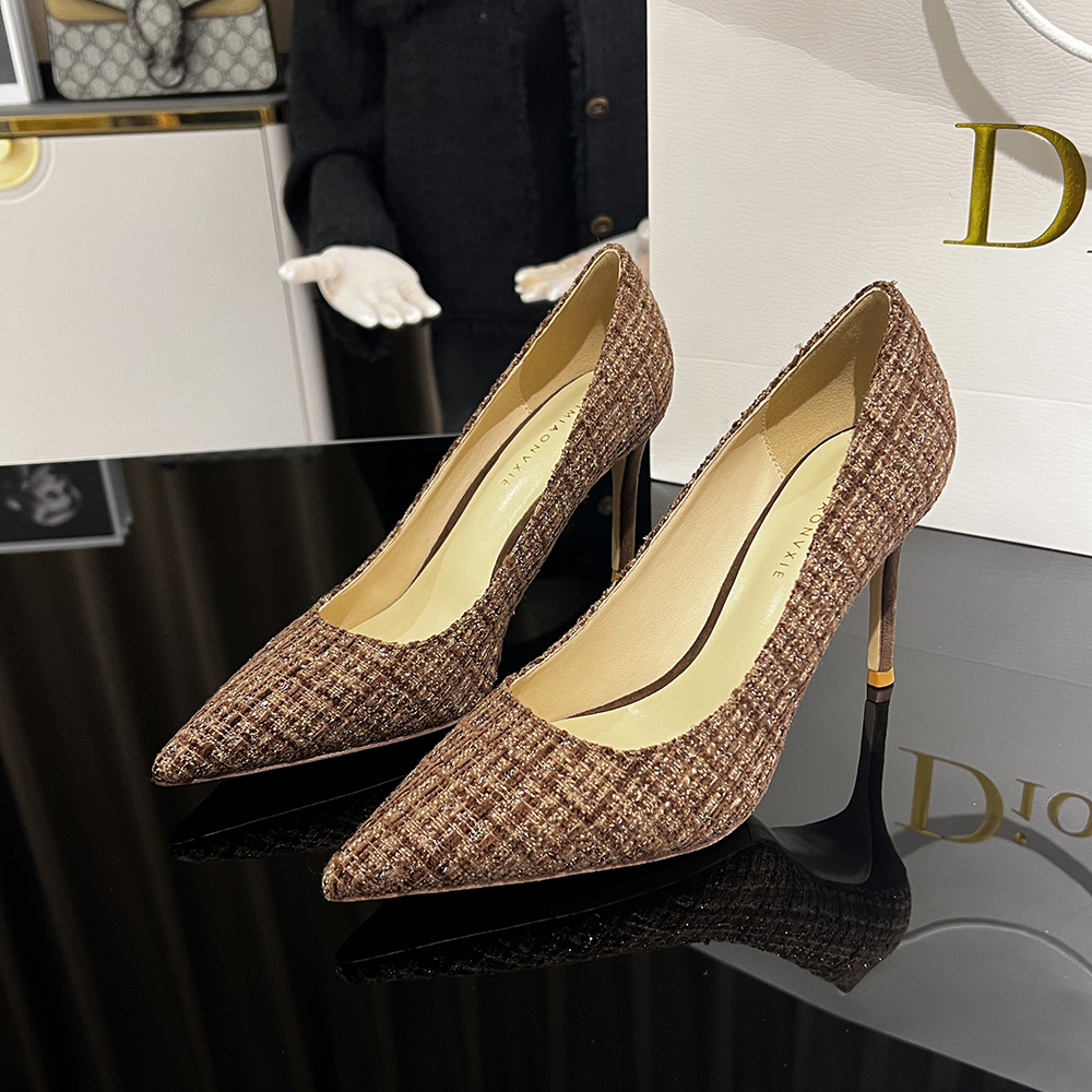 真皮时尚细高跟鞋不累脚细跟小众小香风美拉德尖头气质百搭单鞋