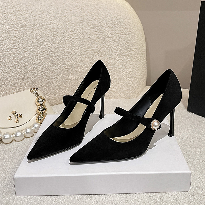 黑色真皮浅口高跟鞋女士不累脚细跟尖头一字带珍珠玛丽珍单鞋春秋