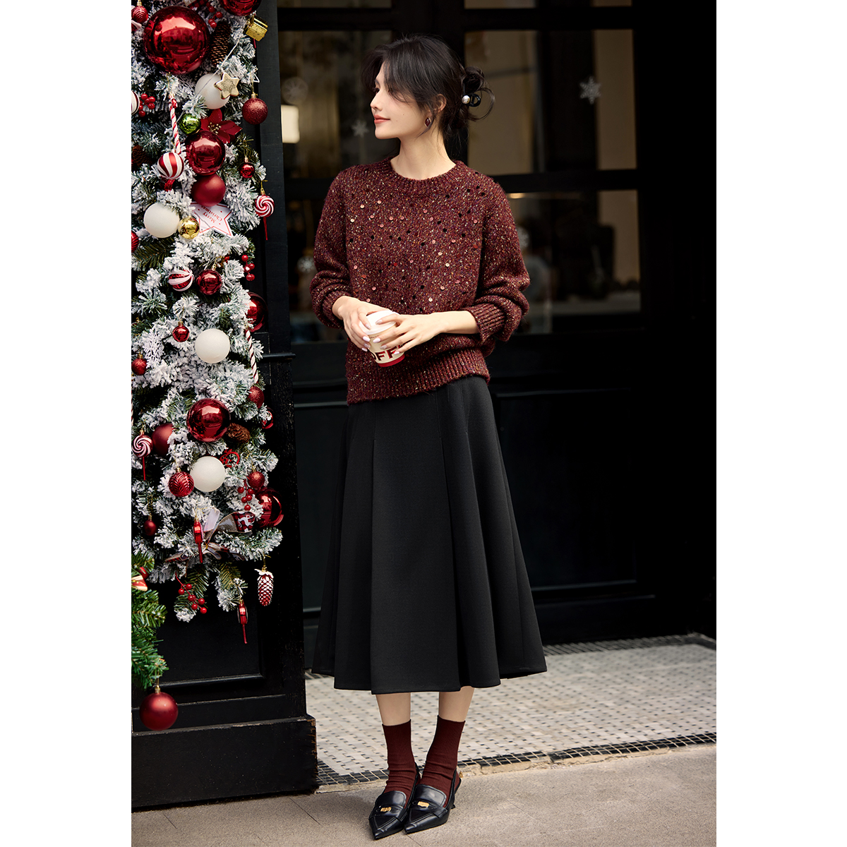 XWI/欣未轻奢亮片红色针织上衣2025春季新年款复古时髦节日针织衫