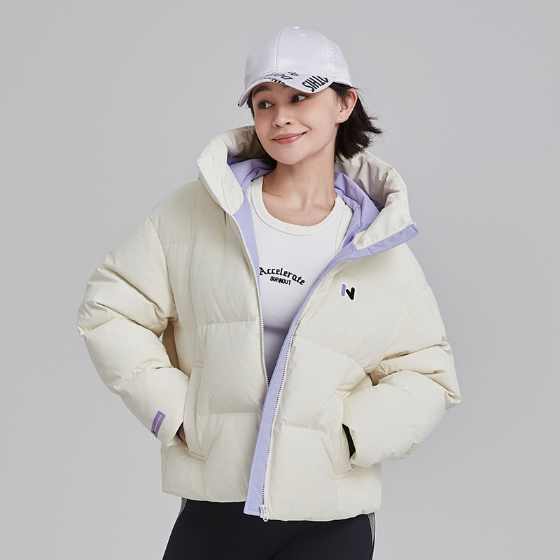 暖频道女士连帽加厚冬季户外休闲鹅绒服