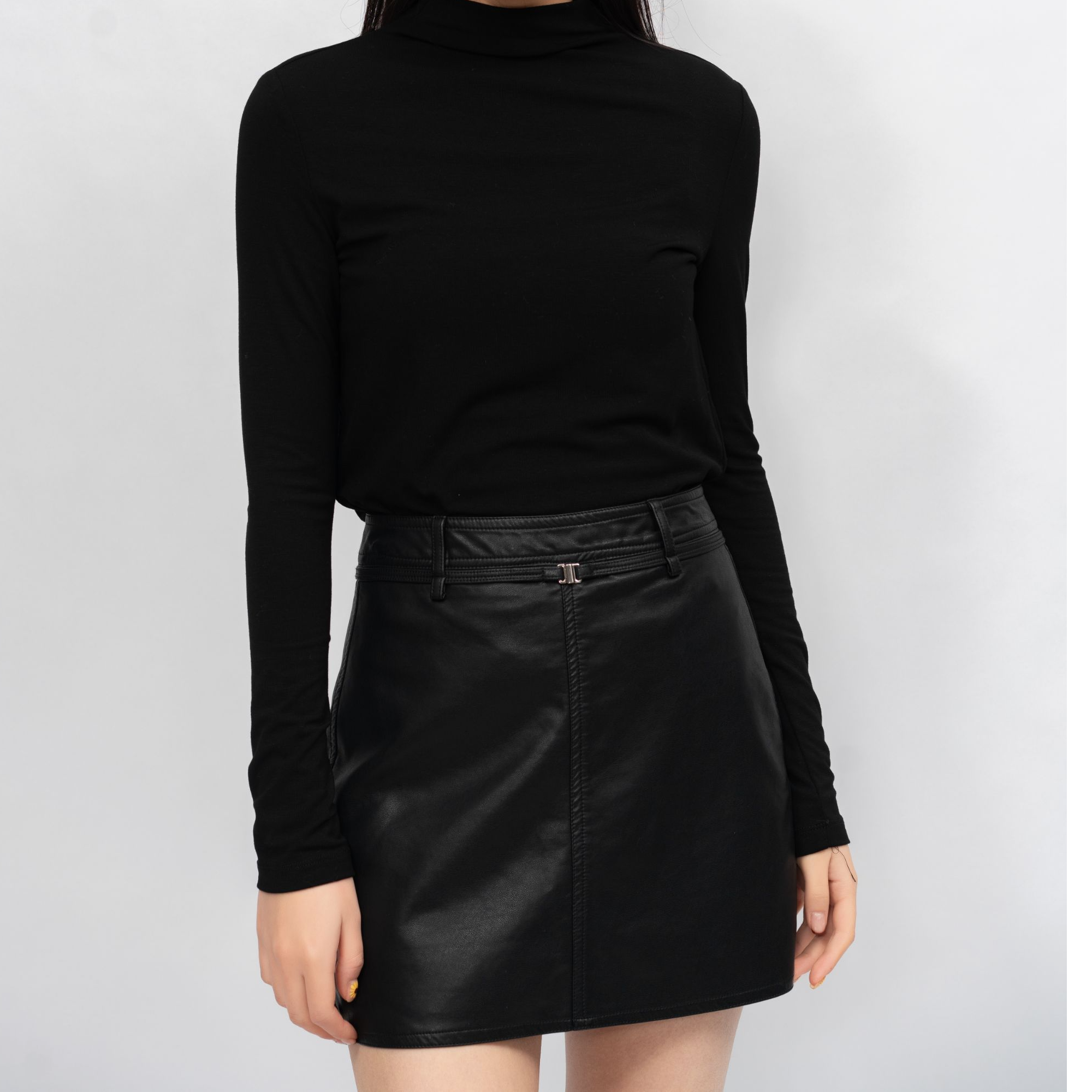 OO&VV秋季新款纯色高腰显瘦半身包臀裙时尚气质A字百搭纯色短裙