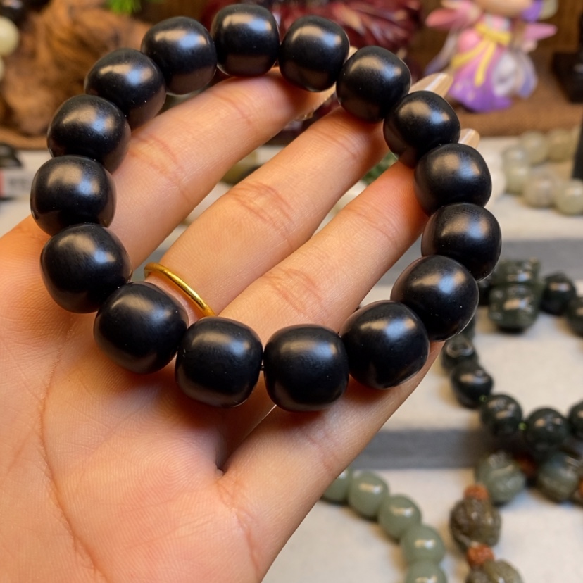 【闪购商品】和田玉（墨玉）手串未镶嵌刺*