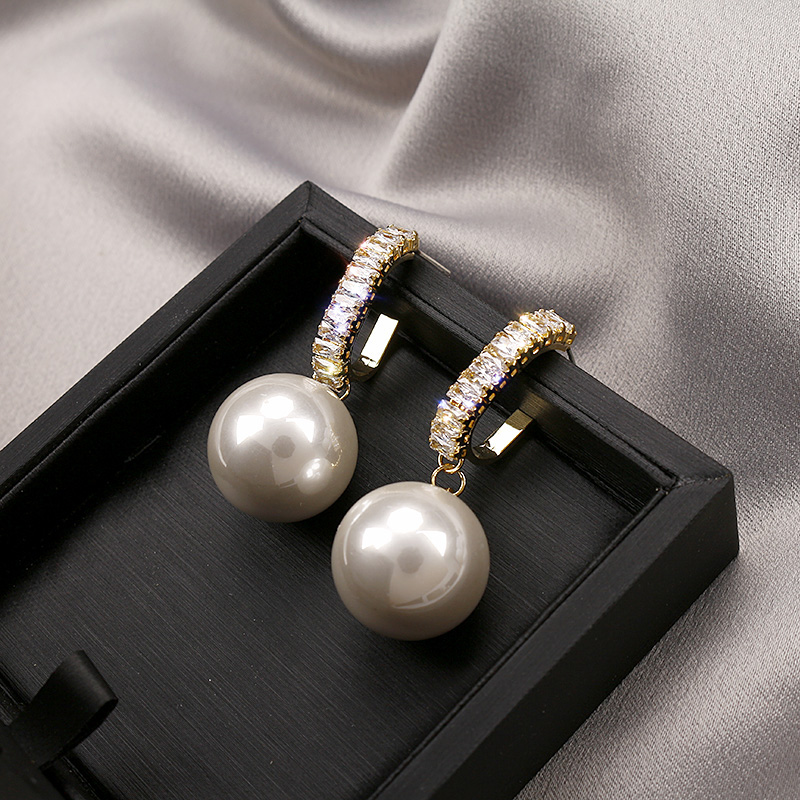 合金仿珍珠耳饰 网红高级感珠珠耳环法式新款耳坠小众气质耳饰50