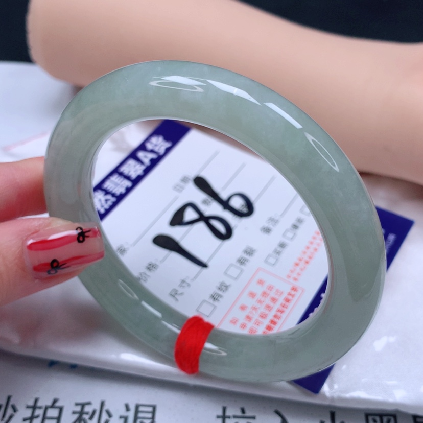 【闪购商品】翡翠手镯（圆镯）未镶嵌