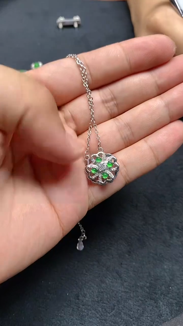 【闪购商品】定制翡翠未镶嵌翡翠